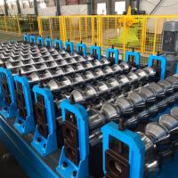 Machine de formage de rouleaux de tôles métalliques en acier glacé coloré à haute vitesse contrôlée par un PLC hydraulique