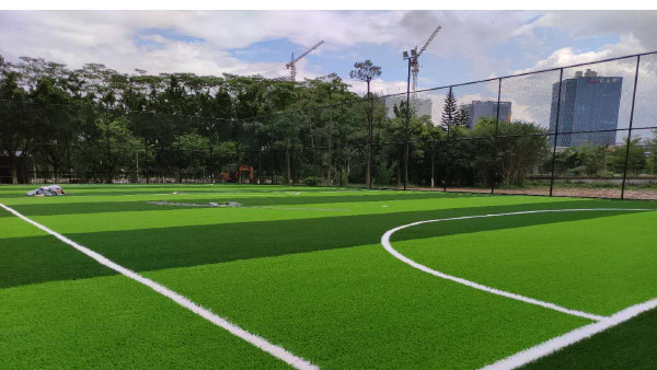 Disease Resistant M Shape Artificial Turf Artificial Grass Rug 50mm Pile Height 8000-15000 Dtex