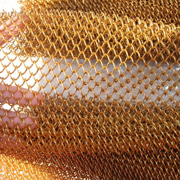 Rede metálica decorativa de forma de diamante