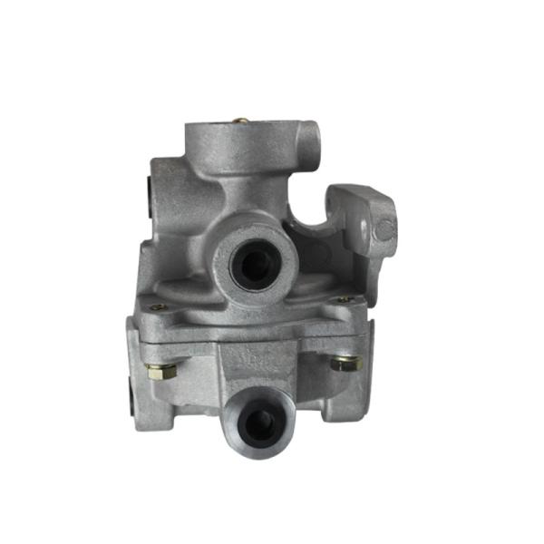 2000-2020 Year ISUZU Truck Parts Brake Relay Valve , Heavy Truck Accessories