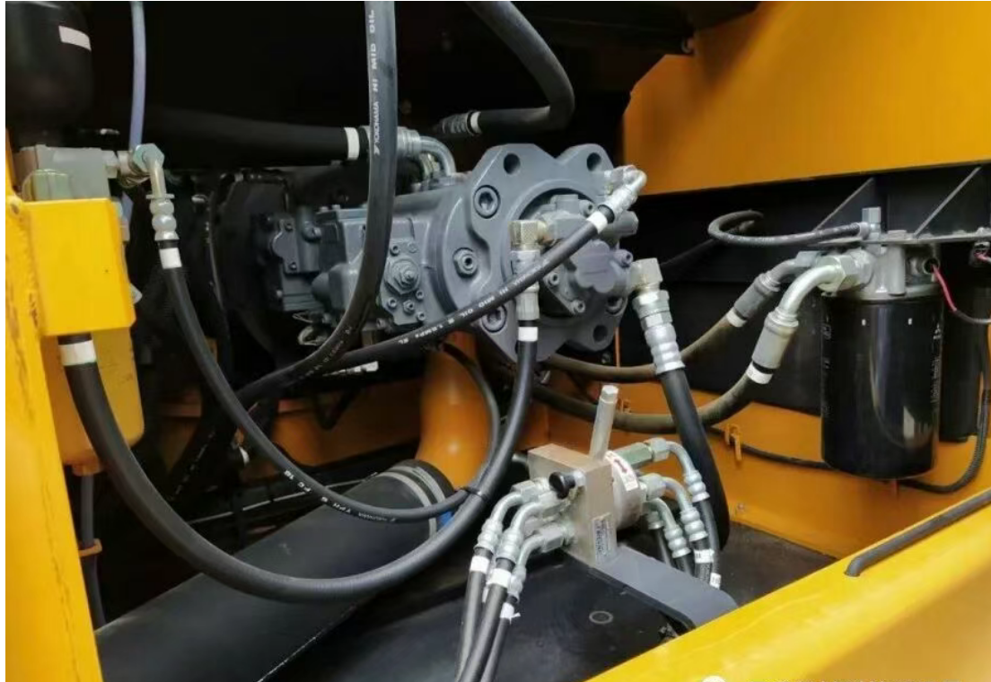 Refurbished Kato HD820 Hydraulic Control Valve Distributing Valve Assembly with 3 Month Warranty