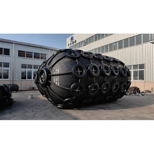 Diameter From 0.5m To 4.5m Pneumatic Rubber Fender Deflection 60%