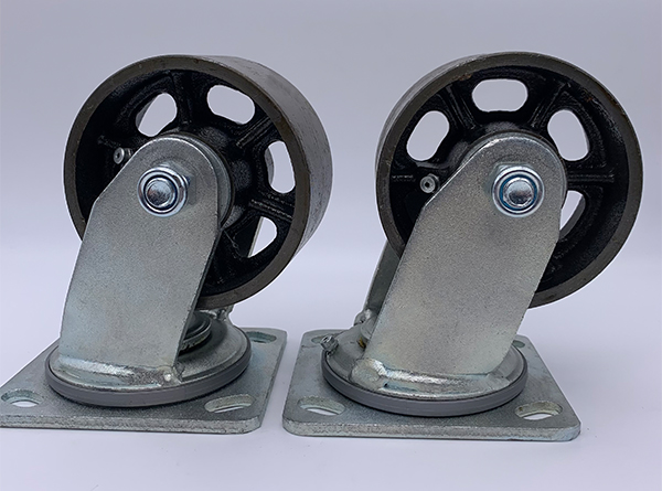 Колеса рицинуса литого железа плиты шарнирного соединения 4 дюймов сверхмощные для оборудования фабрики