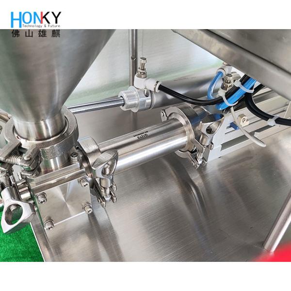 Small Batch Using Desktop Conveyor Whiten Cream Bottle Filling Machine With High Precison Ceramic Piston Pump For Cosmetic Packing