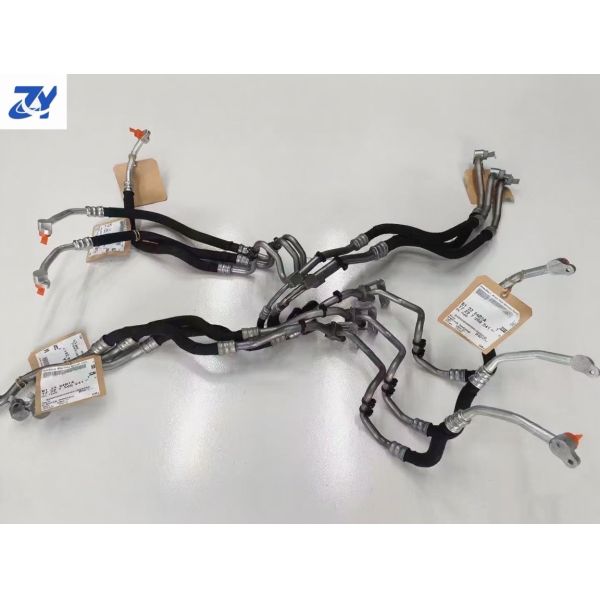 OEM 17227598240 17227598241 New China-made standard radiator oil cooling pipe is suitable for Rolls-Royce Ghost Dawn models
