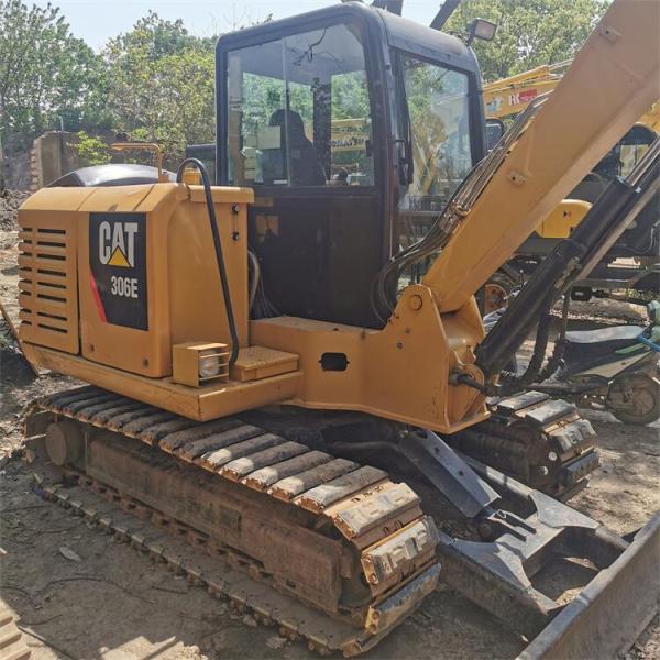 6 ton mini caterpillar cat 306E excavator made in Japan with 0.4 m3 bucket capacity
