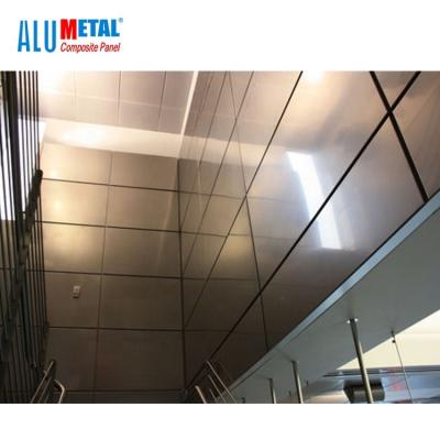 Os painéis de revestimento compostos de alumínio decorativos do PE de 1000MM cobrem 6mm de aço inoxidável FEVE