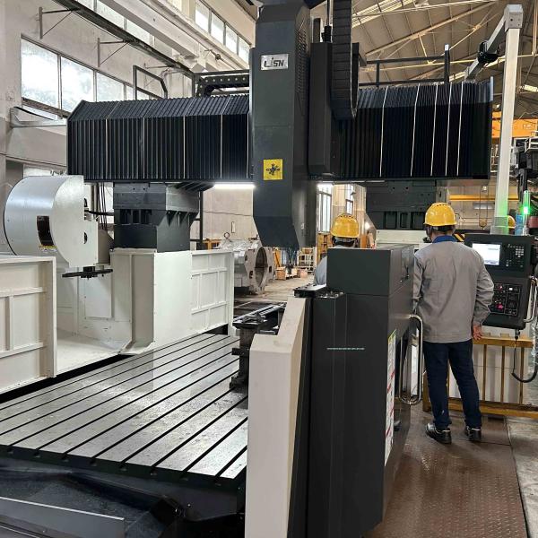 GL4025 Vertical CNC Double Column Milling Machine Stable 6000rpm