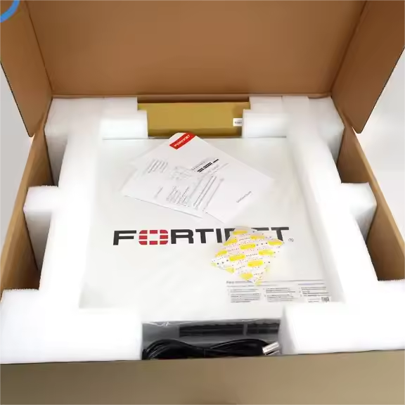 Fortinet FS-524D-FPOE Сетевой коммутатор 24 GE/RJ45 Порты 4x 10 GE SFP Порты 2x 40 GE QSFP