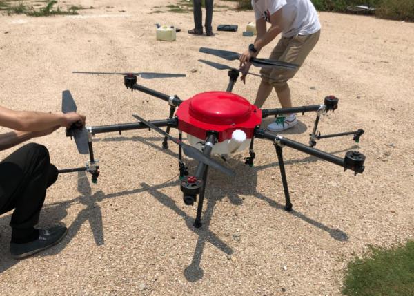 Autonomous Obstacle Avoidance Waterproof  Agriculture Protection Spray Drone 20kg Payload Smart Nozzles Autonomously
