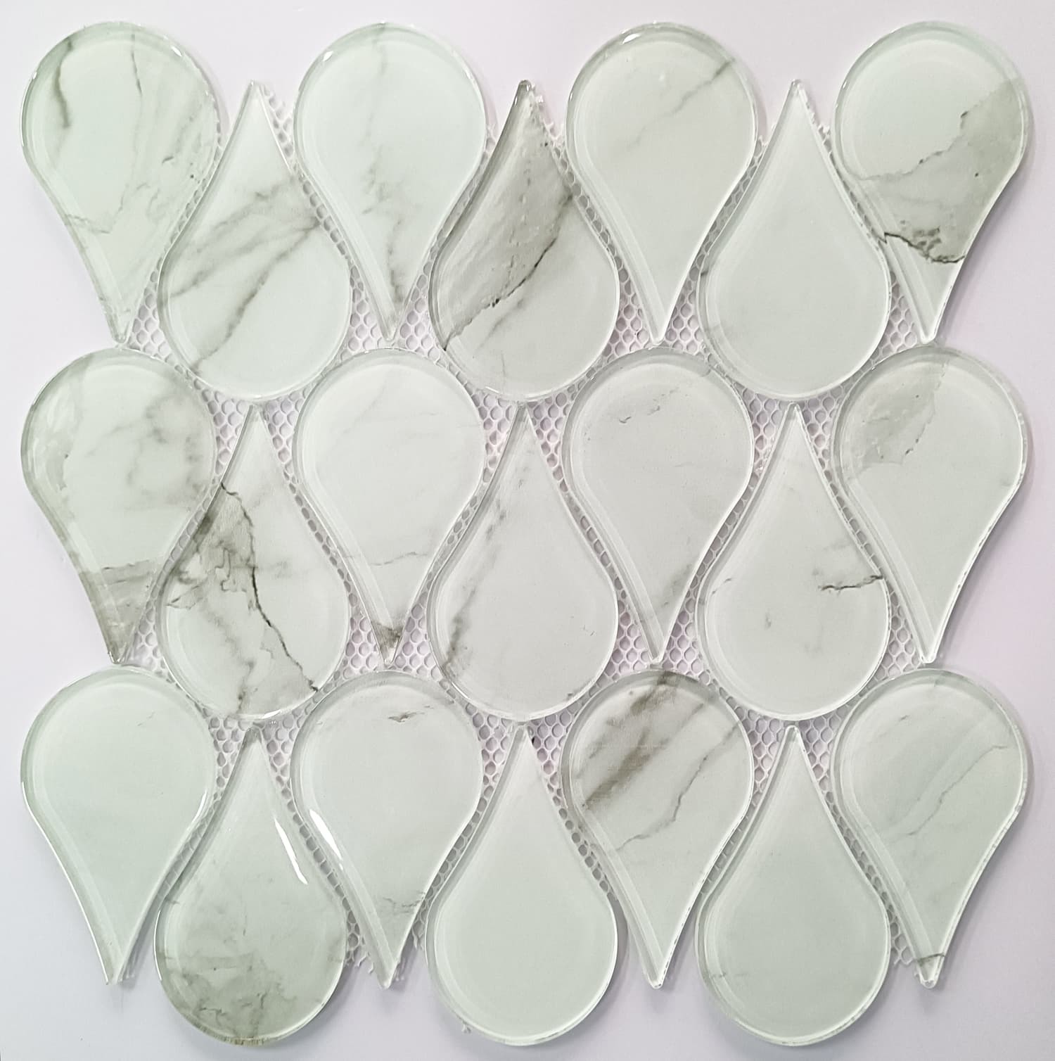 Different Shade Glass Mosaic For Kitchen And Bathroom Wall Decoration