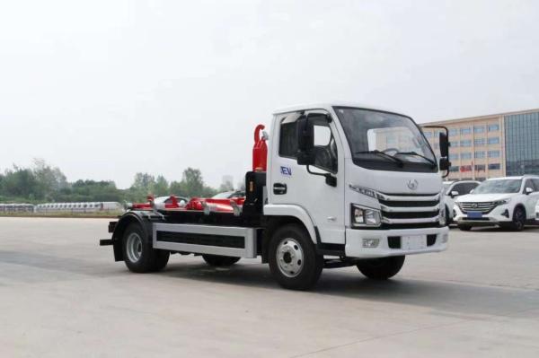 Pure Electric Green Card Hook Arm Garbage Truck by Advanced Yuejin for Streamlined Waste Collection