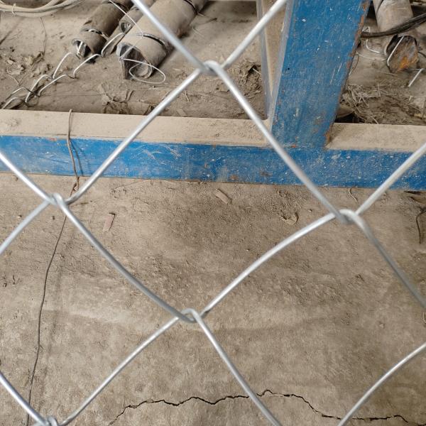 Latest Design Reasonable Price Chain Link Fence Post 8ft 5x5 Fencing Wire Galvanized Aluminum Chain Link