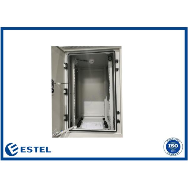 На открытом воздухе электрический шкаф ИП55 гальванизировал стальную одиночную стену без термоизоляции