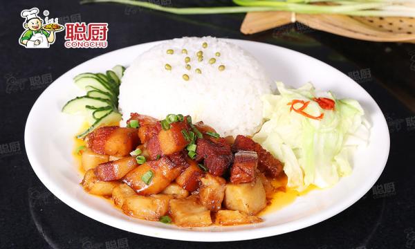 Vacuum packaged Braised Pork With Potatoes 12 Months Shelf Life HACCP Certified