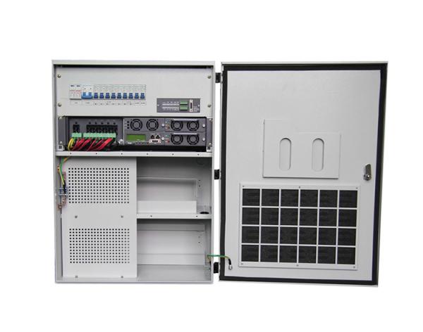 A fase monofásica 220VAC UPS avaliado exterior 3kva em linha levanta com bateria inerente