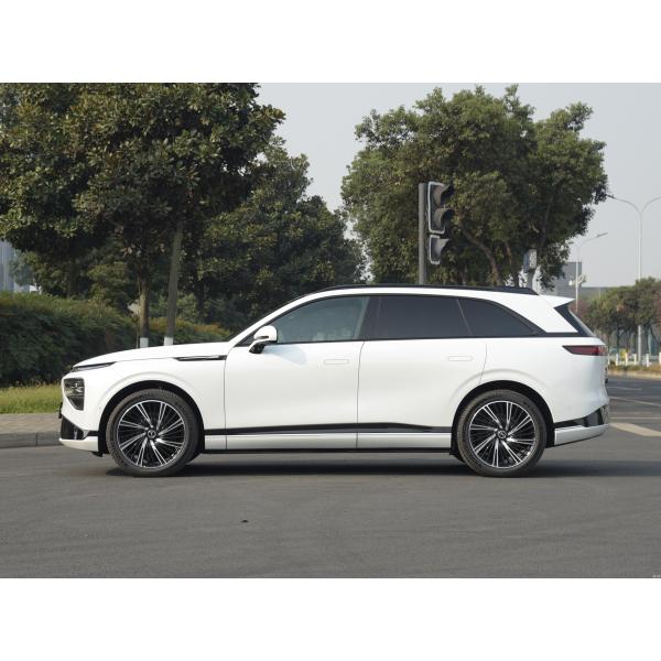 Highly 2023 Xiaopeng G9 Performance EV Car with 702km Range and Max Speed of 200 Km/h