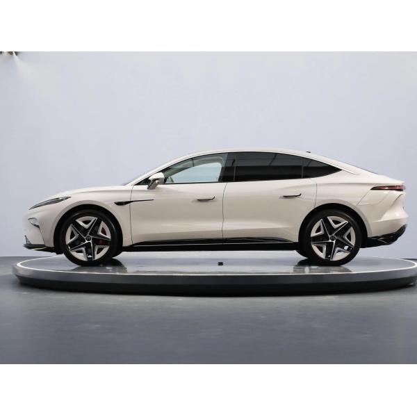 Feifan F7 Electric Car with 702km Pure Electric Cruising Range and 200km/h High Speed