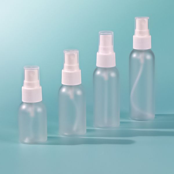 Chemical Resistant PET Plastic Spray Bottle with Refillable Fine Mist Sprayer and Customizable Colors