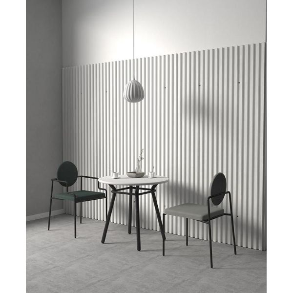 Armless Restaurant Dining Chair Molded Plywood Black Metal Legs For Cafe Hotel