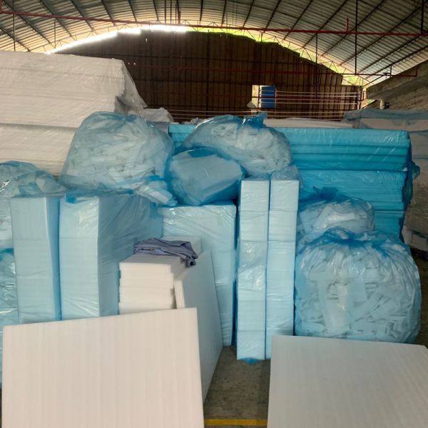 Cotton EPE Foam Roll 20kg/M3~28kg/M3 Density Packing Foam Sheets