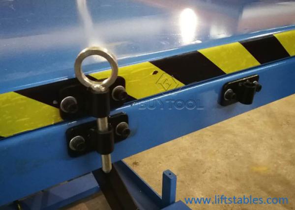A tabela de elevador manual pequena única Scissor a tabela de elevador hidráulica giratória 2350x1300mm da bomba de pé do perfil baixo