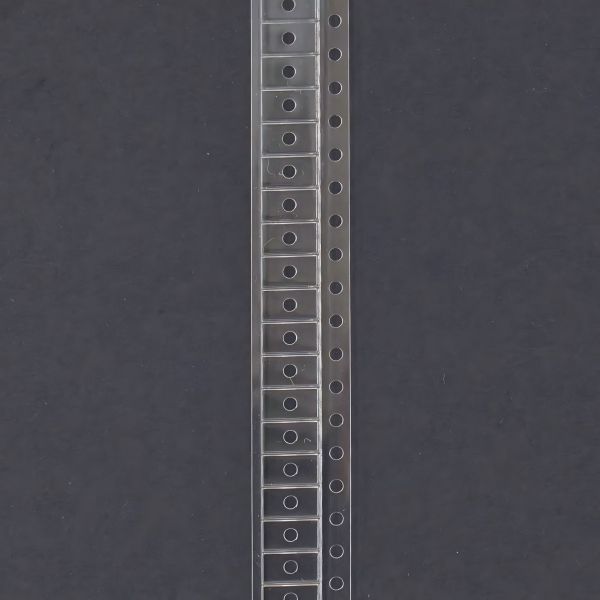 0805-930 Transparent Carrier Tape For Compact SMD Packaging With PC Material, 8mm x 1500m Reel And Shallow Pocket Fit