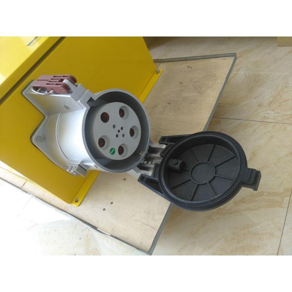 Plugs et prises électriques à courant élevé montées sur le mur