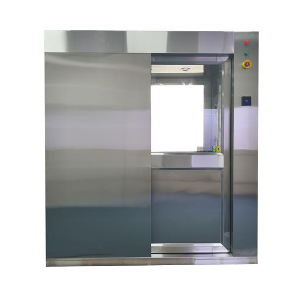 Douche à air avec porte coulissante intelligente avec reconnaissance faciale.