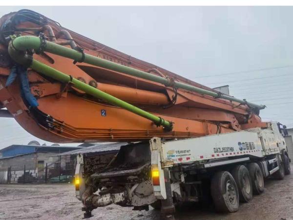 Zoomlion 63M Used Concrete Pump Truck With Scania Chassis With Model 2013
