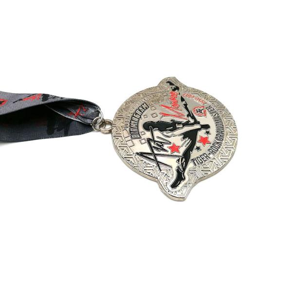 3 Inch Custom Metal Medals Die Stamping Charater Paint With Black Ribbon