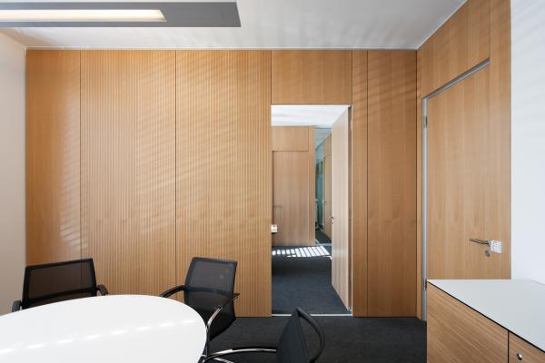 Centre de conférence cadre en aluminium avec cloisonnement en verre pliable