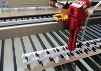 Claramente o plexiglás cortado feito sob encomenda de 3mm cobre o corte do laser da precisão alta