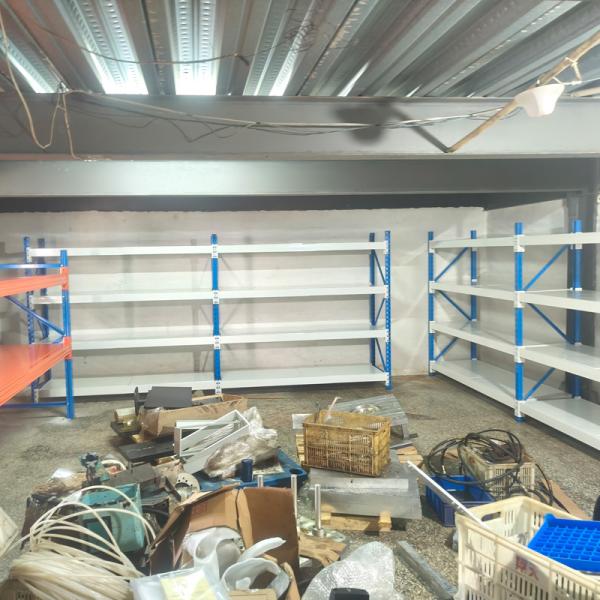 Estante de almacenamiento ajustable de 4 capas Estante sin pernos de metal