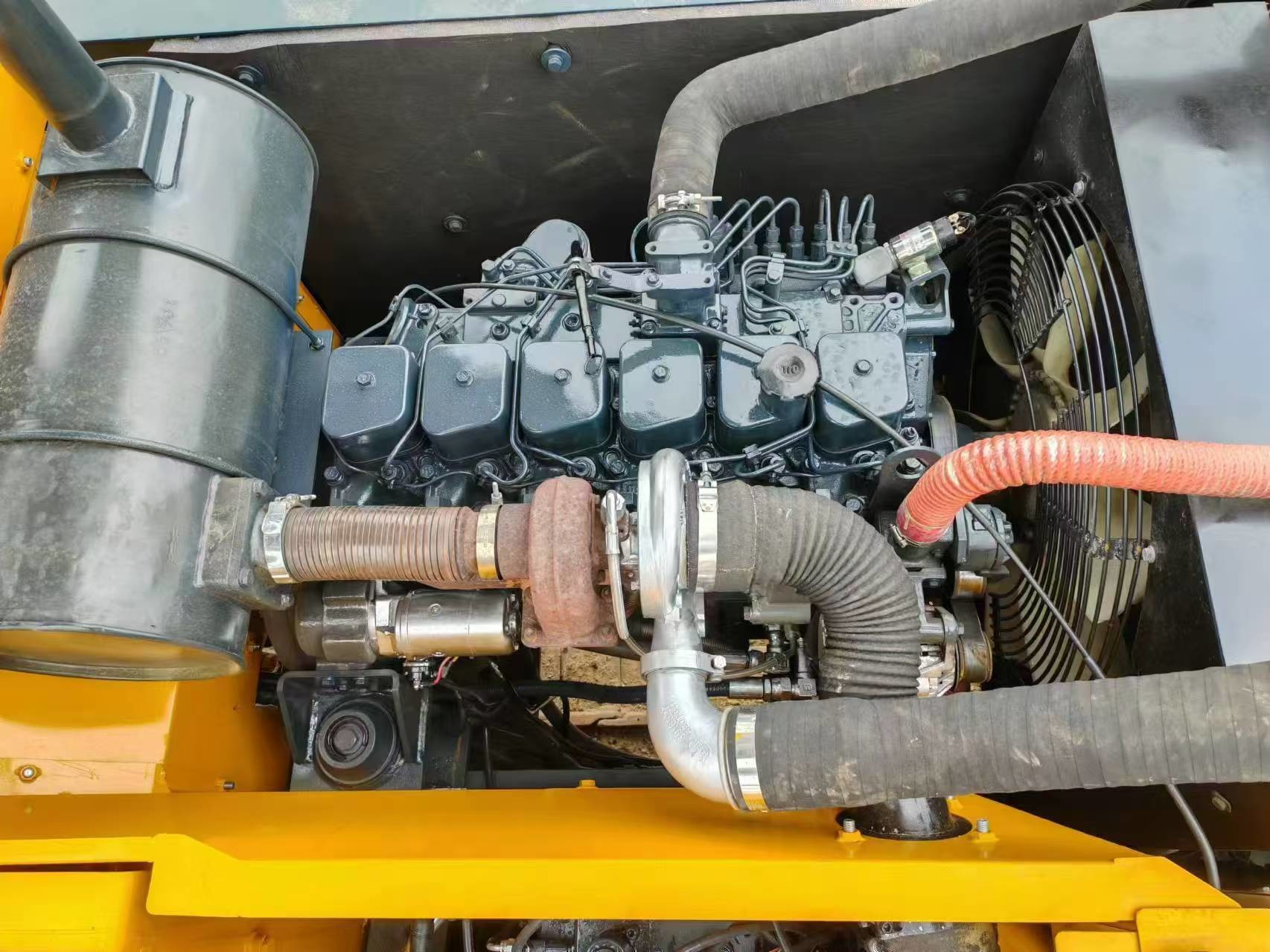 Экскаватор Hyundai 220-9S - высокопроизводительный, стабильный и надежный экскаватор