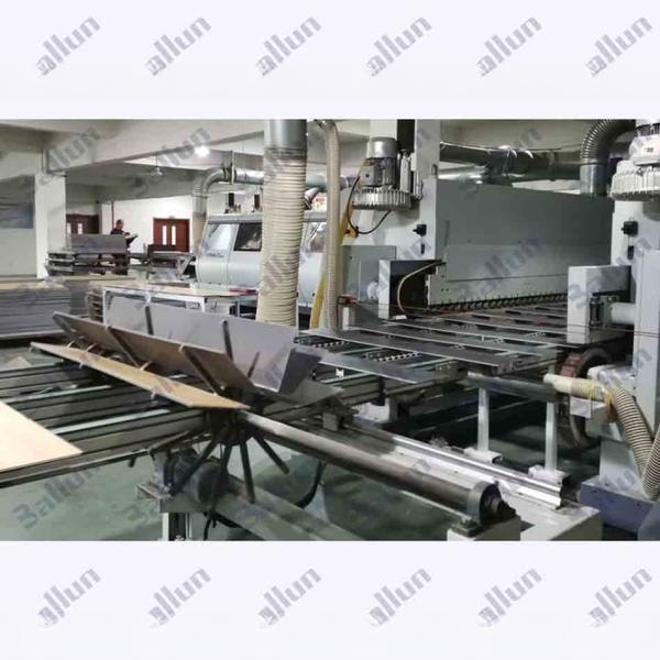 Внутренние виниловые плиты для пола из дерева Марморные самоклеящиеся плитки для требований клиента