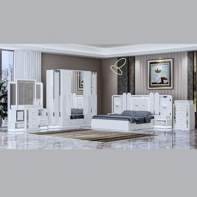 O rei durável Size Mirrored Bedroom do plutônio ajustou o hotel da casa de campo OEM do grupo de sala de visitas de 4 partes