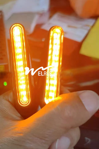 DC12V Движущийся светодиодный поворотный сигнал Мотоциклетные индикаторы и тормозный свет