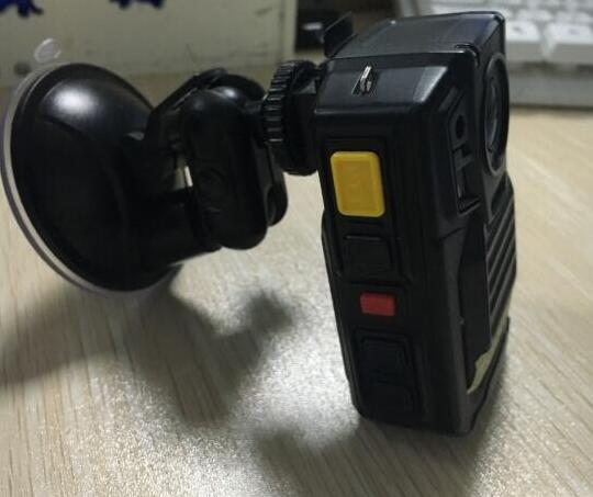 Câmeras sem fio do corpo do desgaste dos agentes da polícia do ombro com proteção de senha