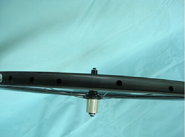 Hand built cheap Wheel Material 50mm*23mm 700c full carbon rim clincher road bike wheelset