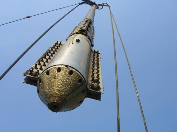 Vibroflot électrique de 377 mm de diamètre extérieur et de 75 à 180 kW de puissance du moteur