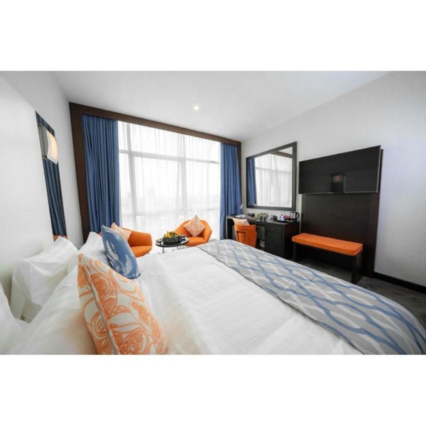 OEM/ODM Wyndham Ramada Inn Encore High Quality Deluxe Queen Hotel Bedroom Set Modern Wood Design for Business Hotel Furniture