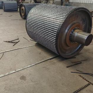 Ceramic Lagged Conveyor Belt Drive Pulley Anti Slip Wear Resistant For Mining Systems