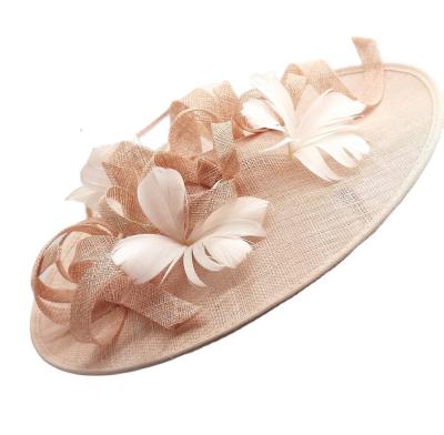 Elegante Sinamay Base e Feather Chapel para Quatro Estações no Estilo Dobby