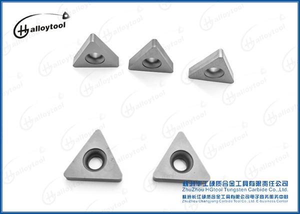 O CNC do carboneto de tungstênio do triângulo introduz as placas, ISO rosqueia inserções do corte do metal