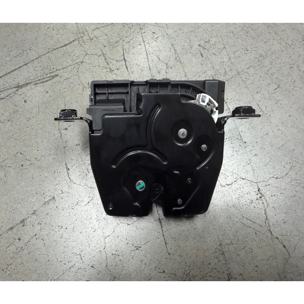 Classic High-quality 7 Series F01 F02 F04 LCI Rear Luggage Compartment Lock Blocks Naturally Aspirated Engine for BMW