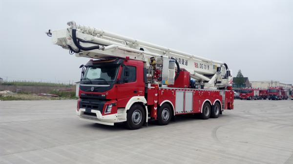 Caminhão de bombeiros com escada aérea Volvo chassis 6x6 70 metros com plataforma de resgate