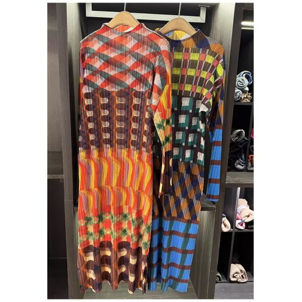 High end contrasting color printed round neck fashionable temperament casual long sleeved dress
