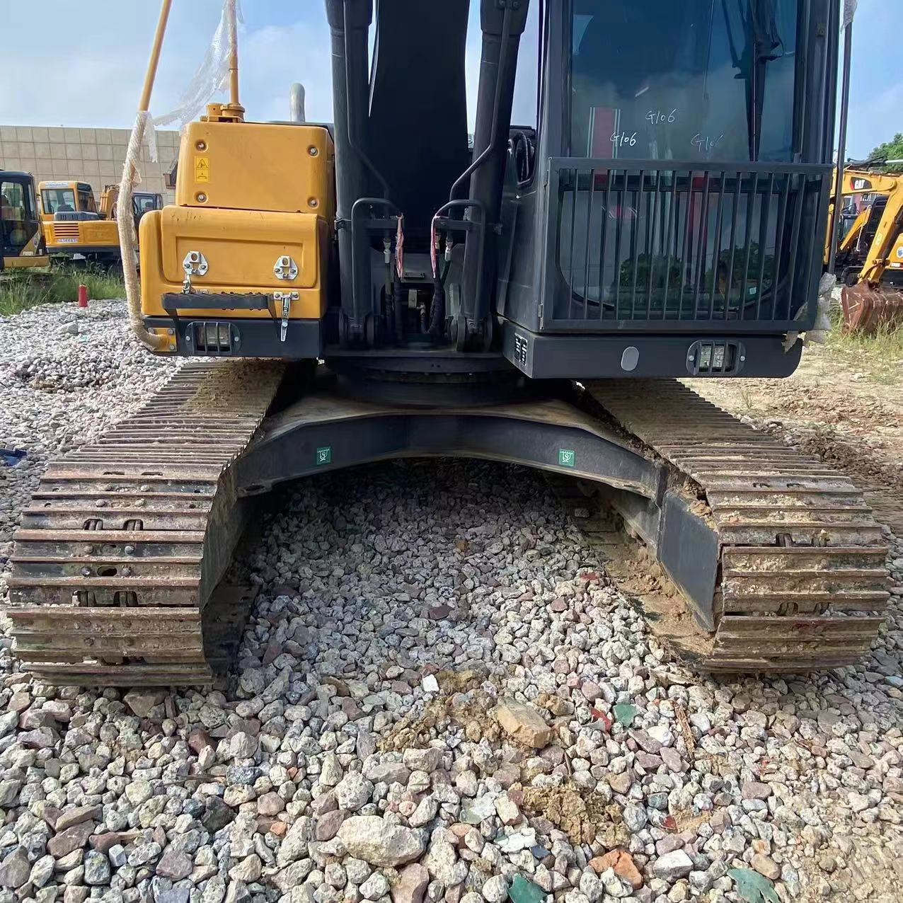 Volvo EC140DL Эксплуатационная экскаваторная машина 0,48 м3 77,4 кВт