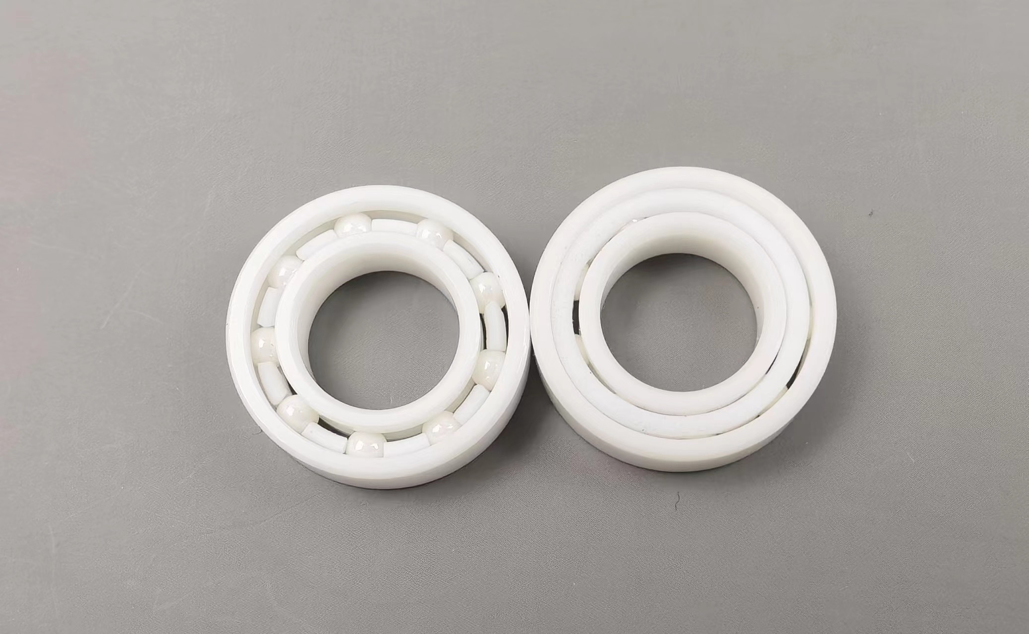 6900 6901 6902 Zirconia керамическое нося ZrO2 ABEC3